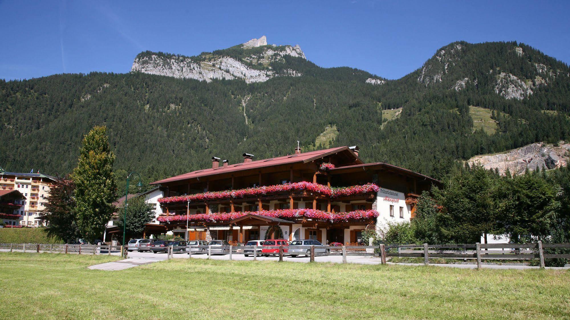 Fruehstueckshotel Margret Маурах Экстерьер фото